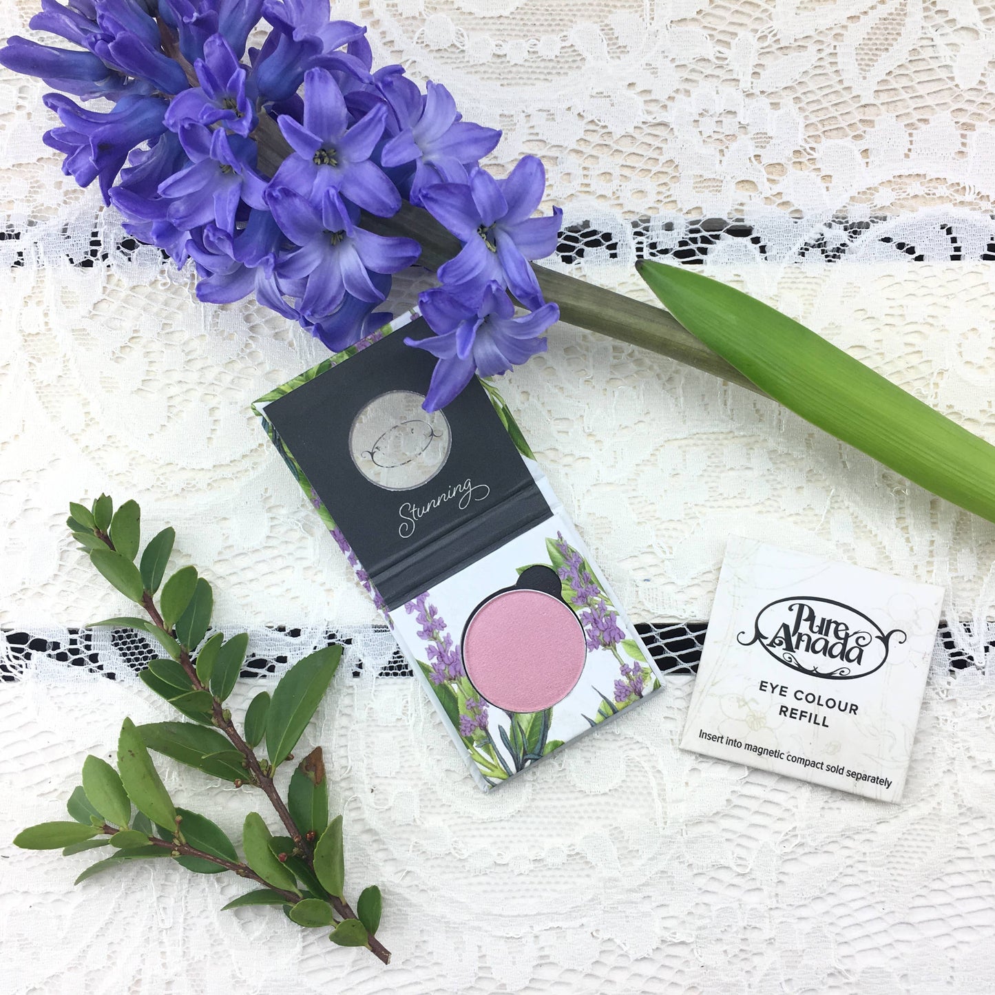 Freesia Pressed Eye Colour