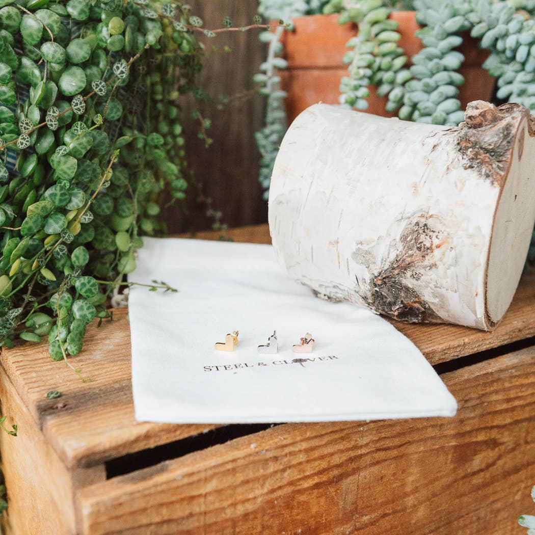 Heart Valley Stud Earring | White Gold