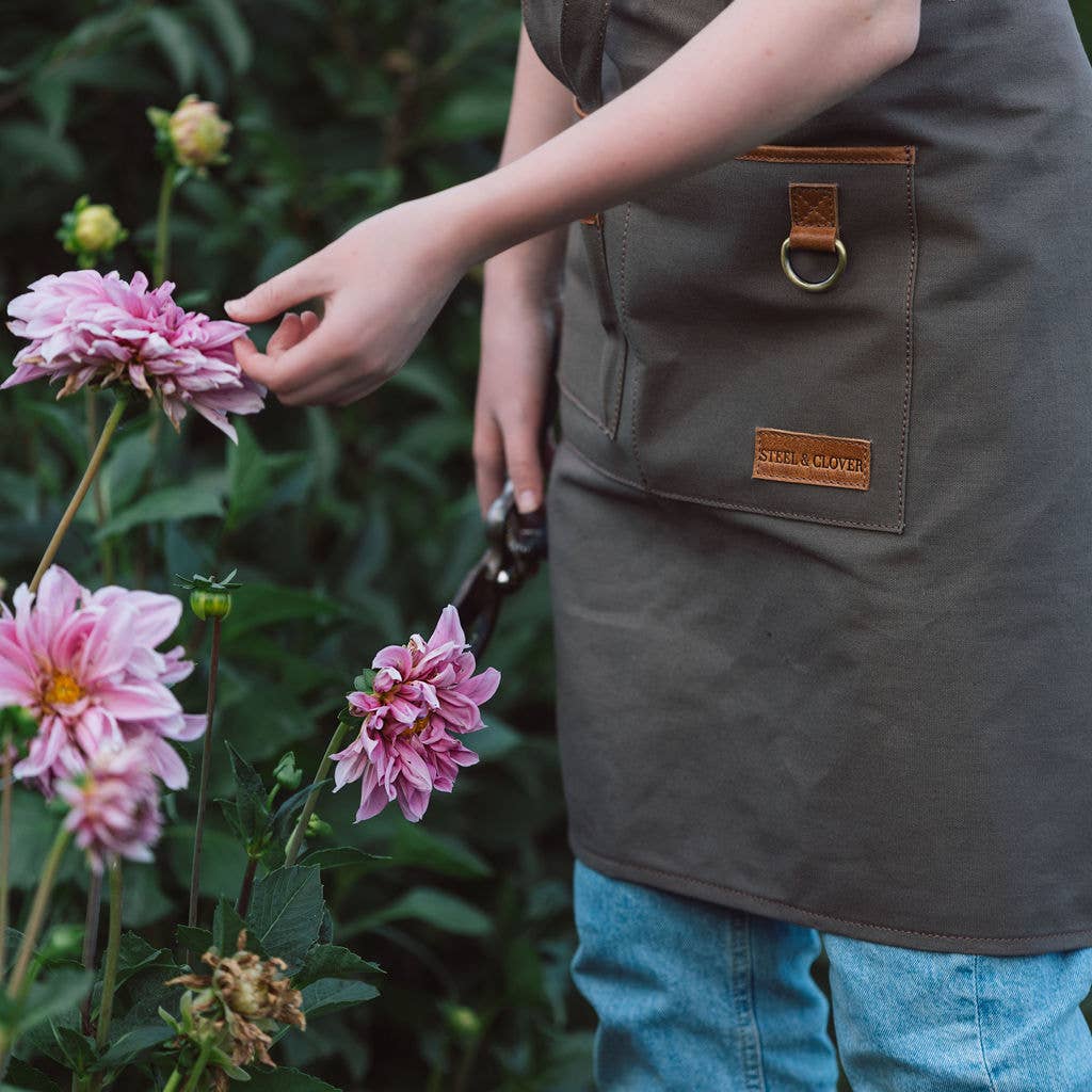 Townsite Canvas Utility Apron