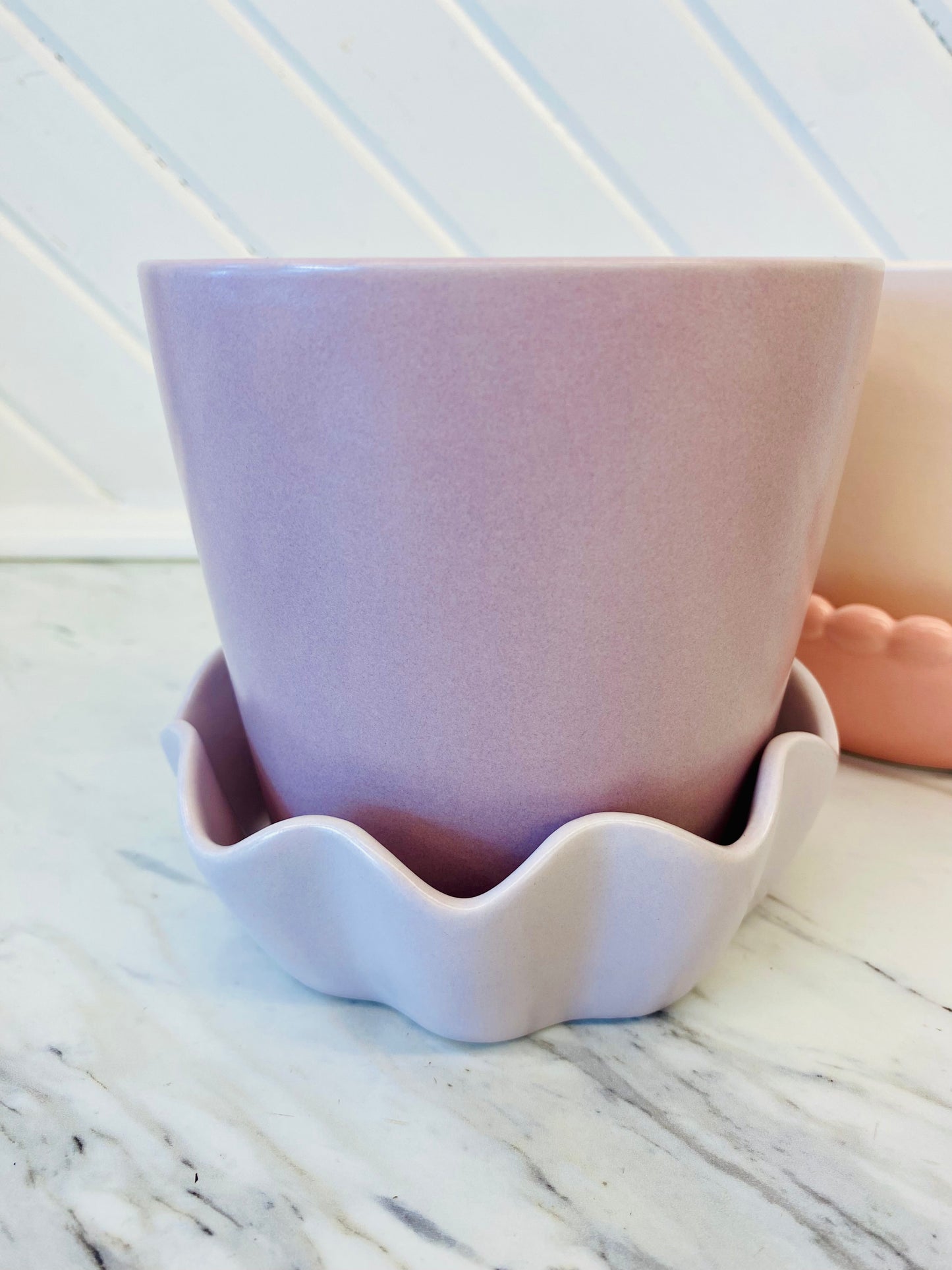 Springvale Pot with Saucer
