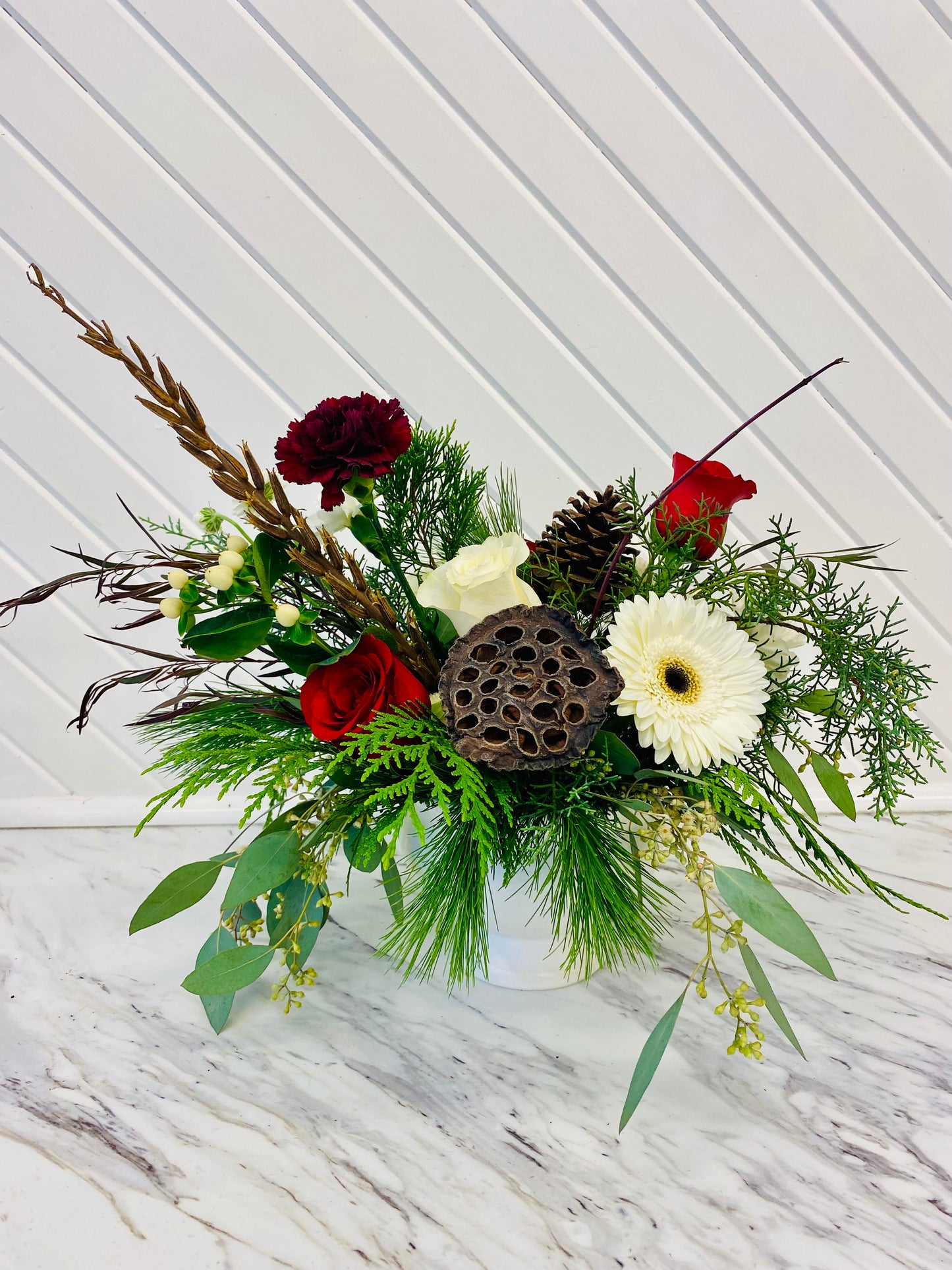 Holiday Arrangement | Festive Classic