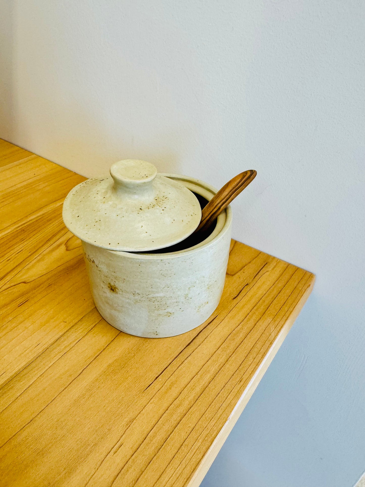 kitchen jar with lid | pottery