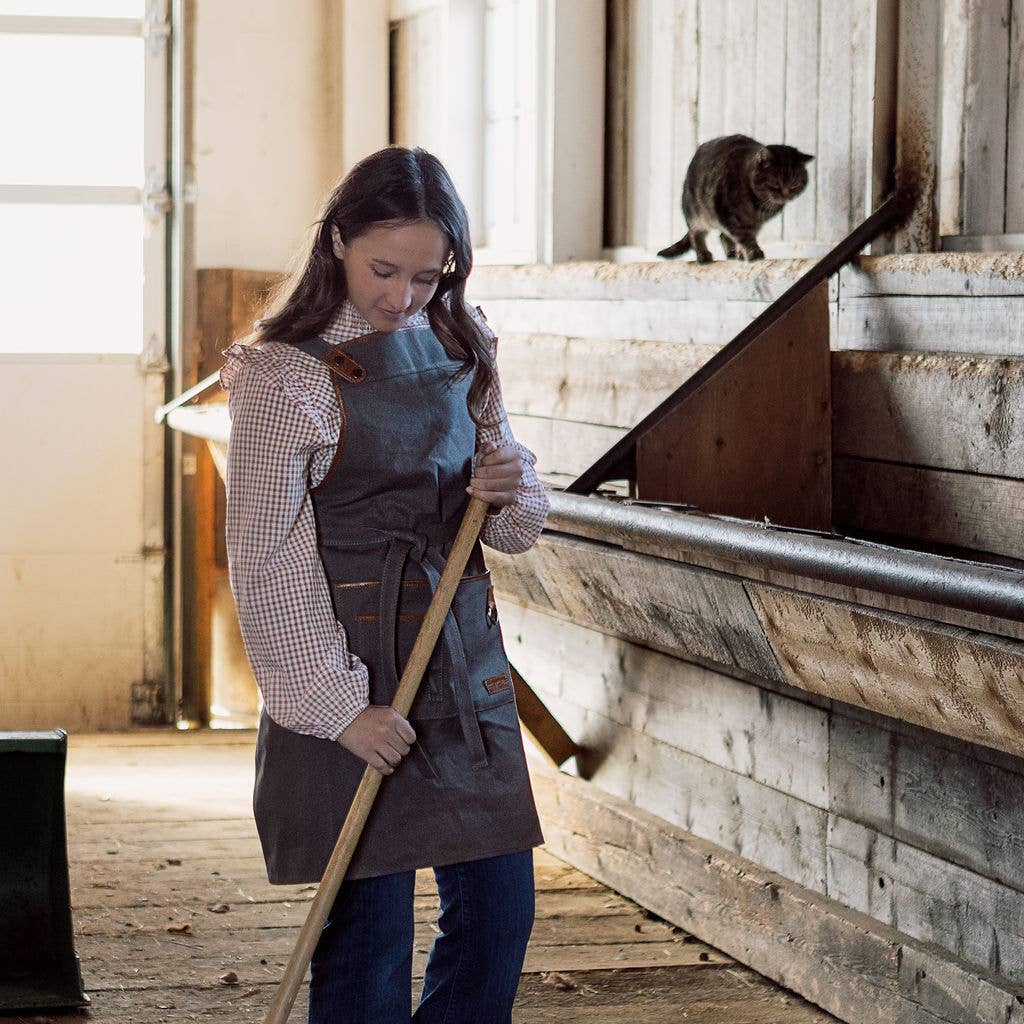 Townsite Canvas Utility Apron