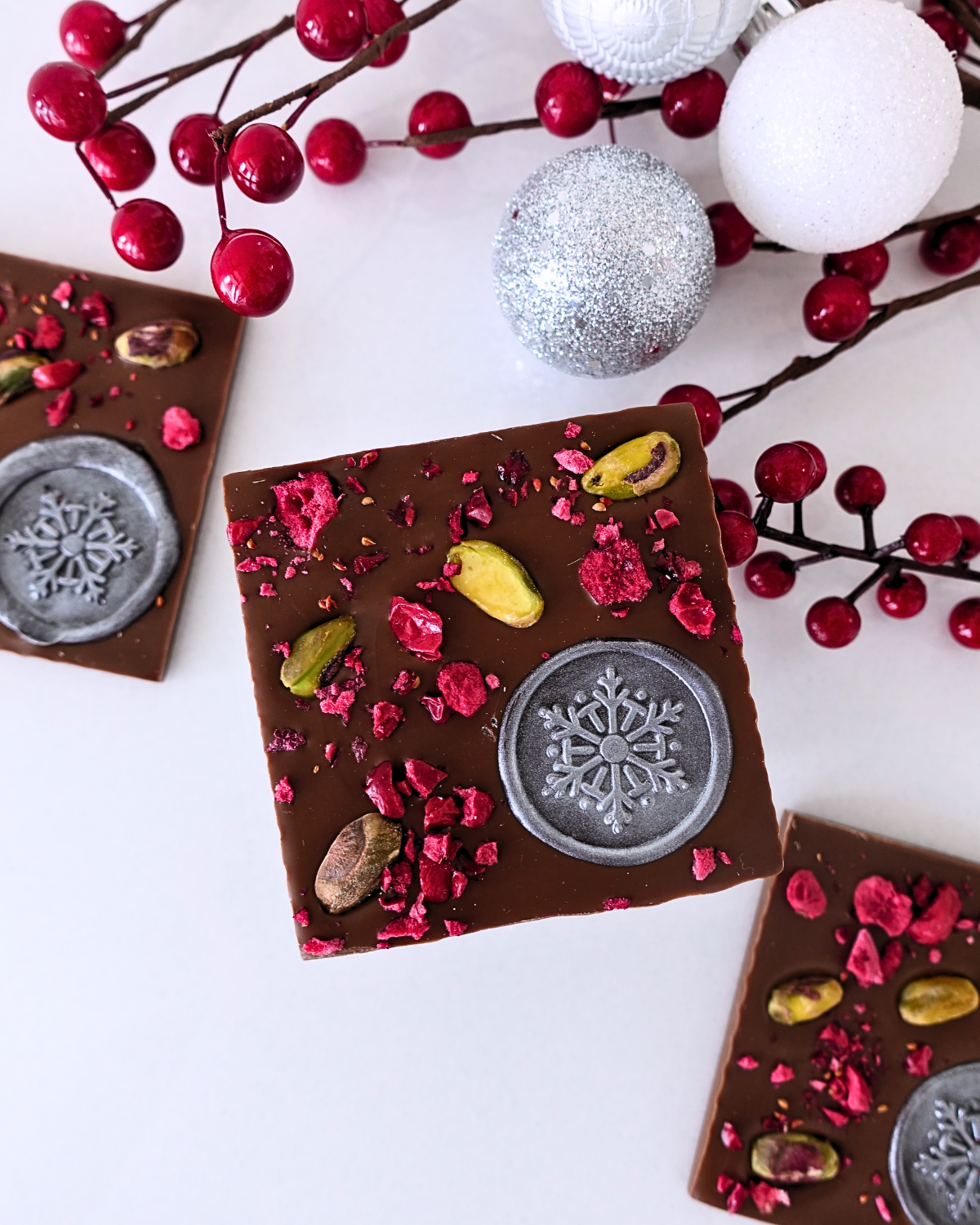 Fancy Bar | Merry & Bright