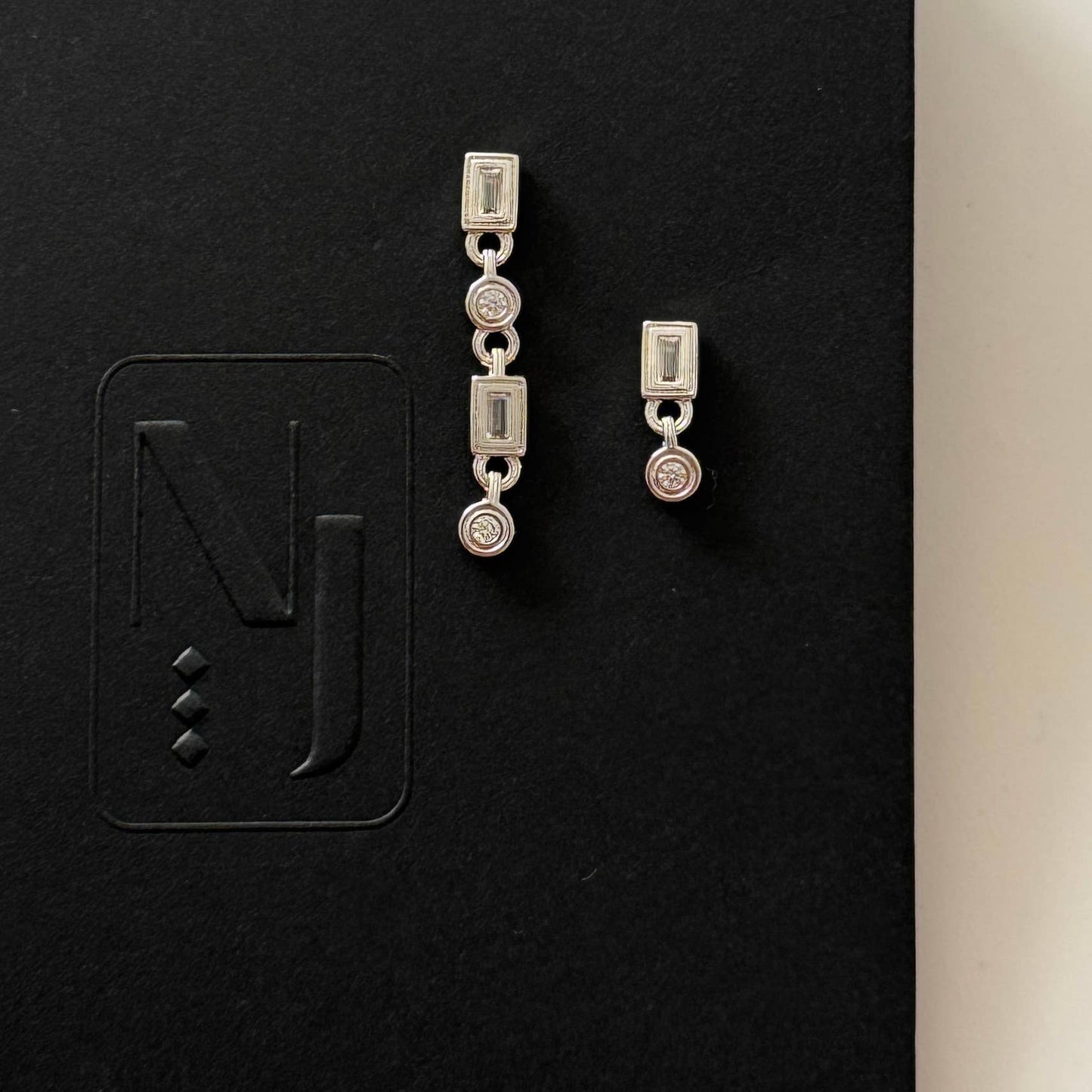 Samra Mini Earrings | Silver