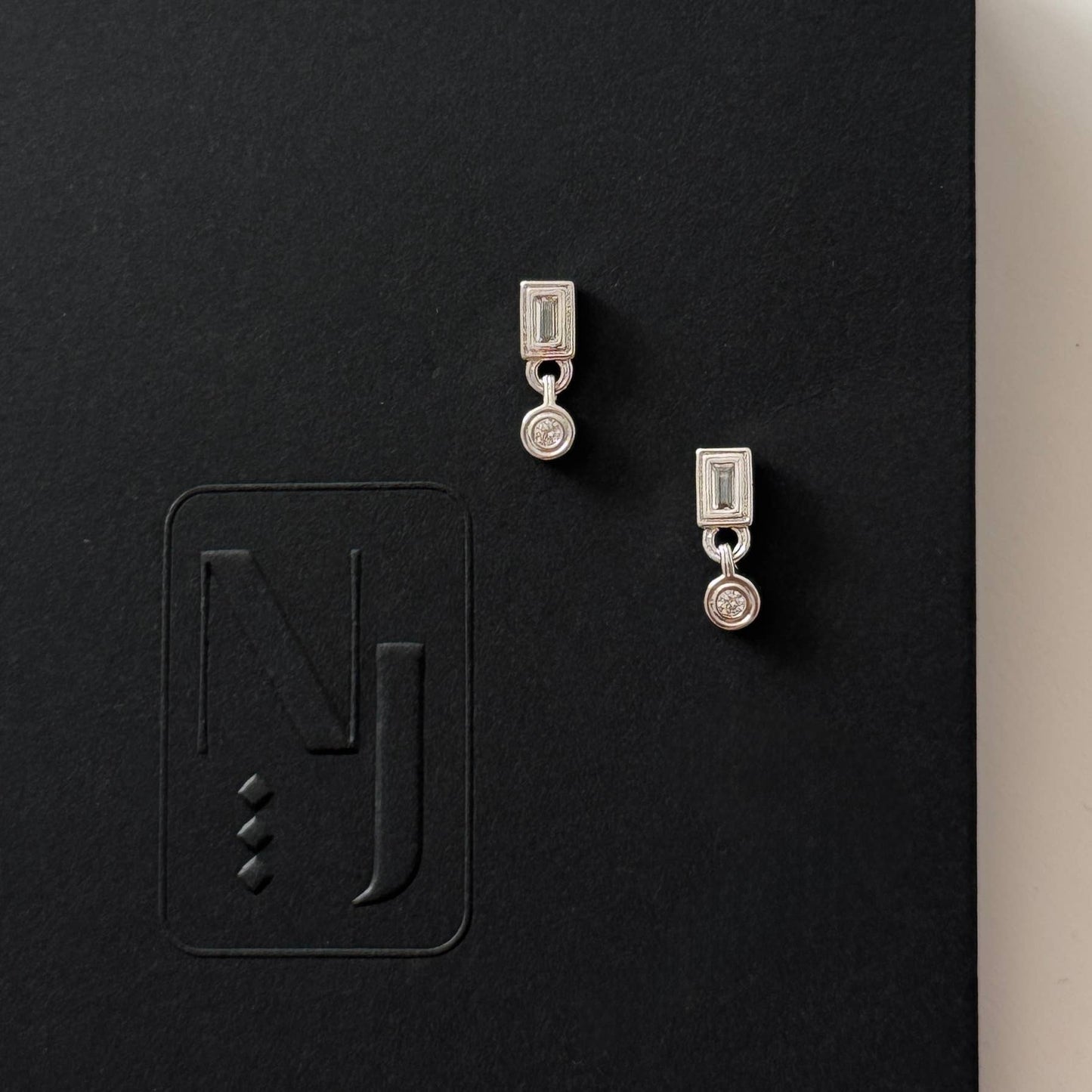 Samra Mini Earrings | Silver