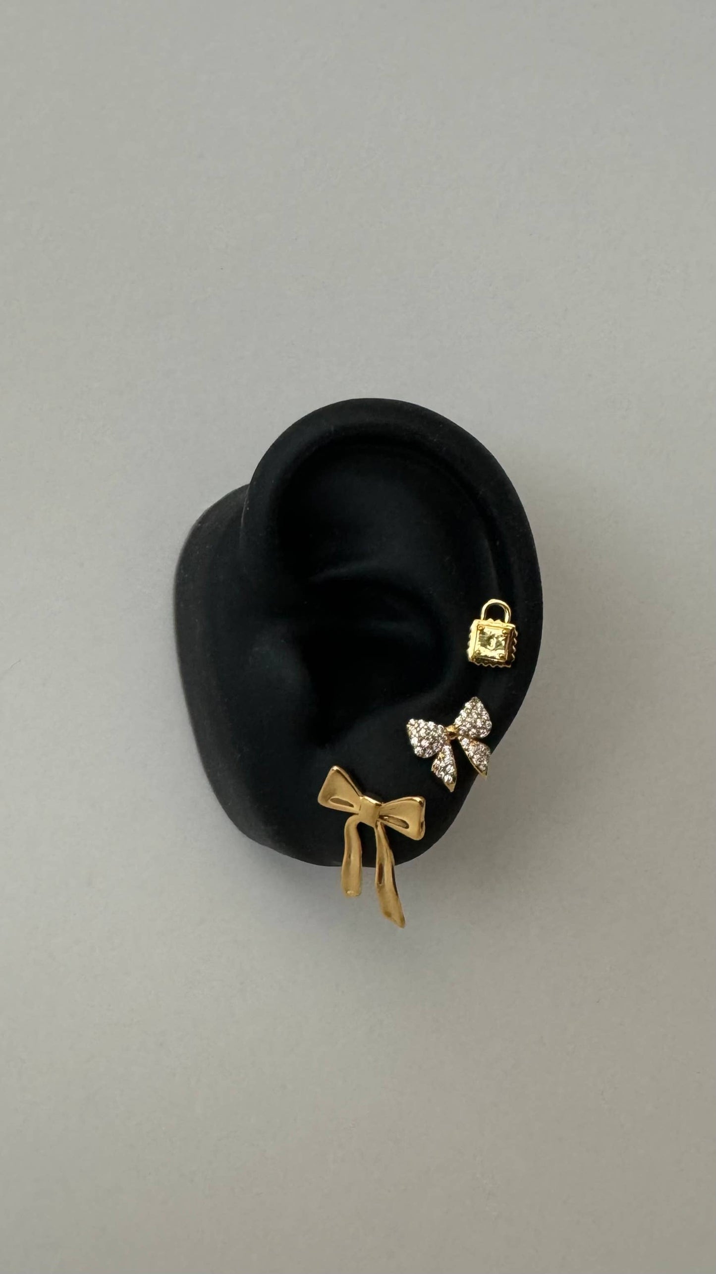 Pave Bow Studs | Gold