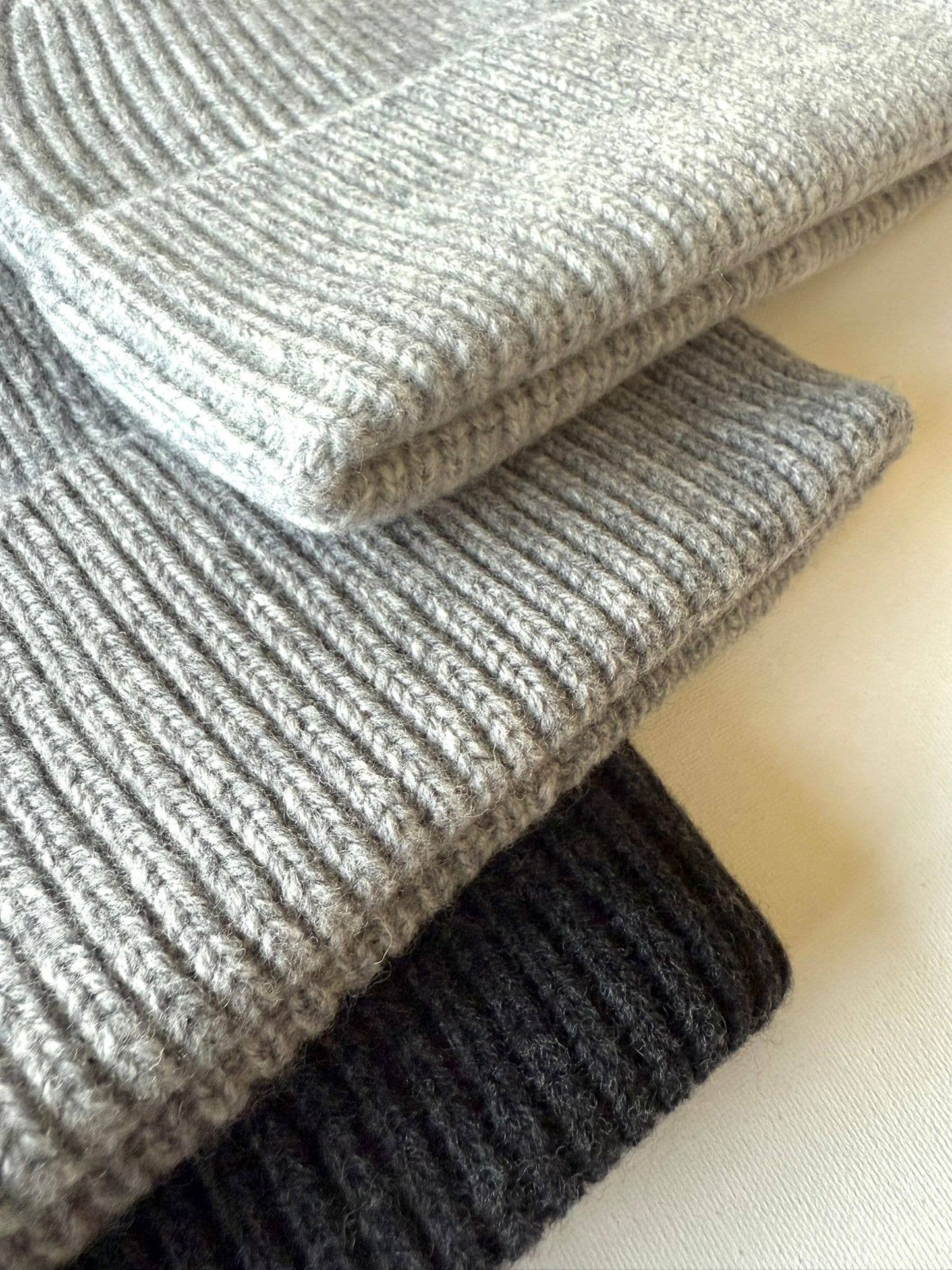 Merino Wool Beanie | Dark Gray