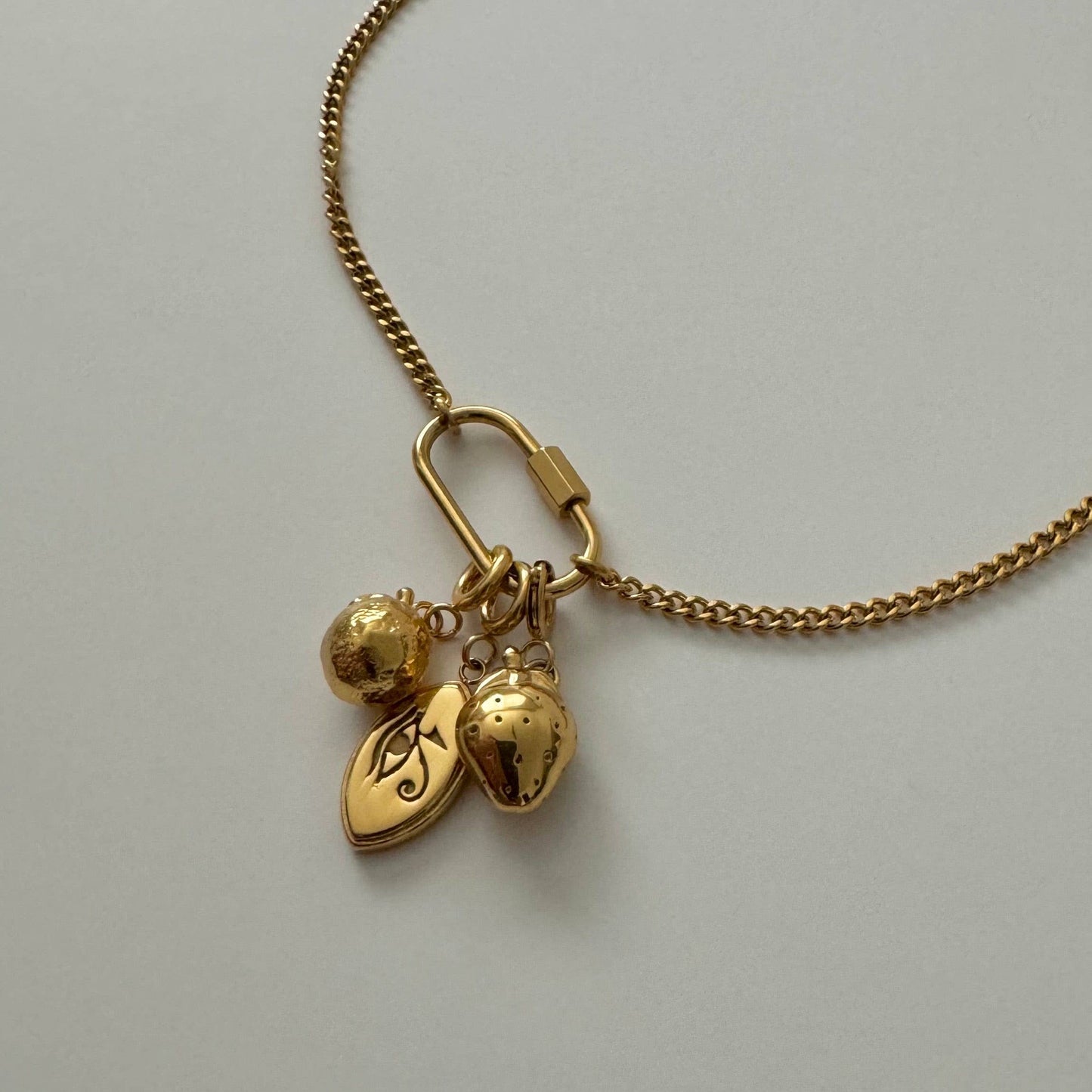 Carabiner Necklace | Gold