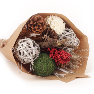 Holiday Classic Dried Bouquet
